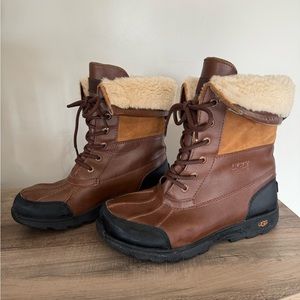 Ugg waterproof woman’s boots- size 6